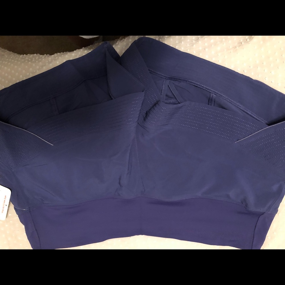 Lululemon shorts size 8 BRAND NEW